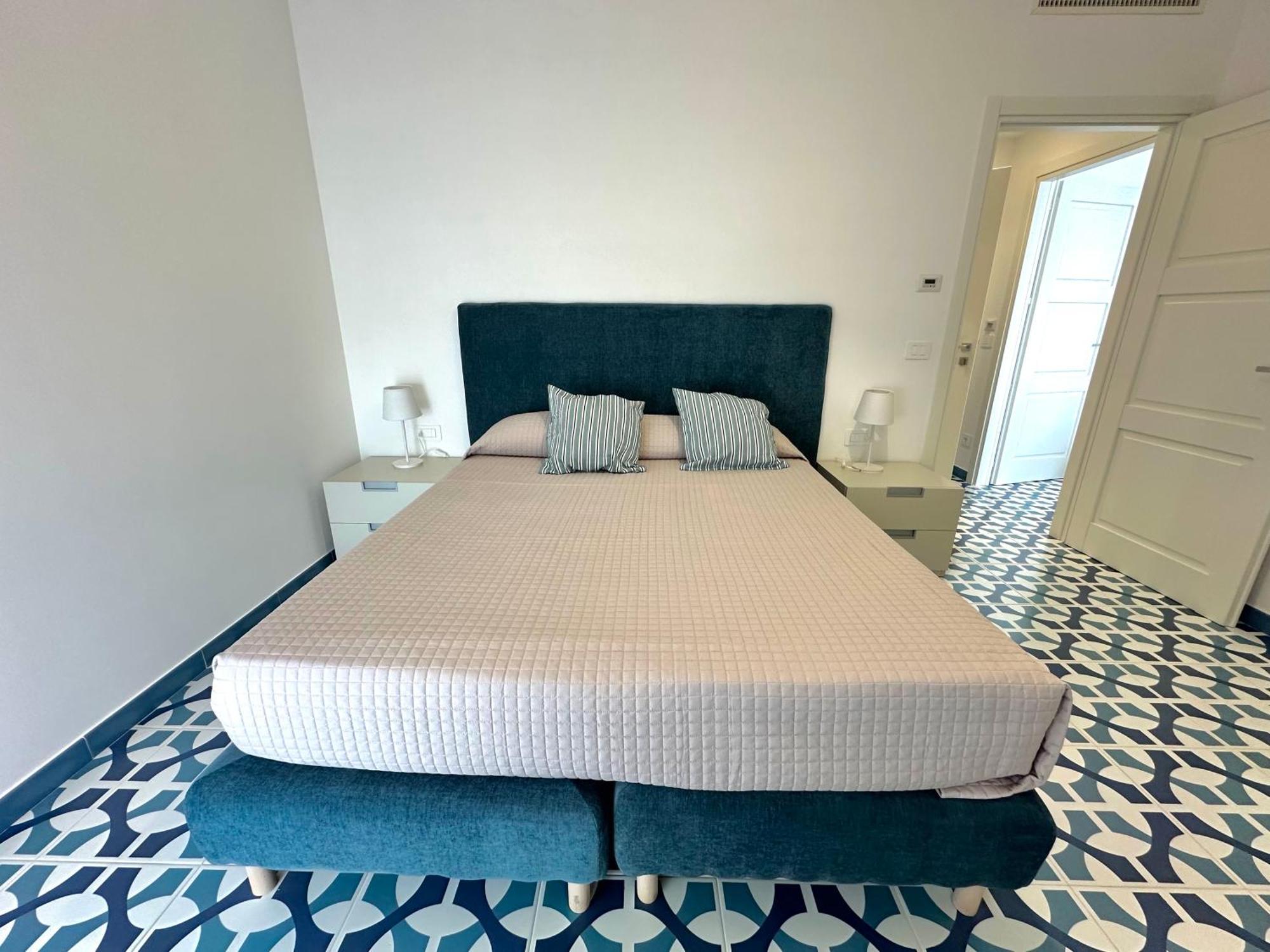 Blumare Amalfi Coast Apartment Maiori Ngoại thất bức ảnh